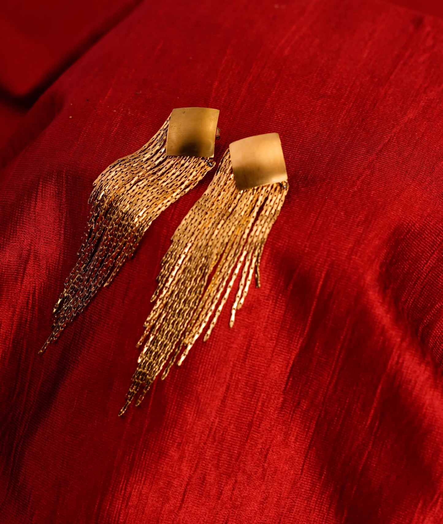 Smara Quadilateral Tassel Earrings