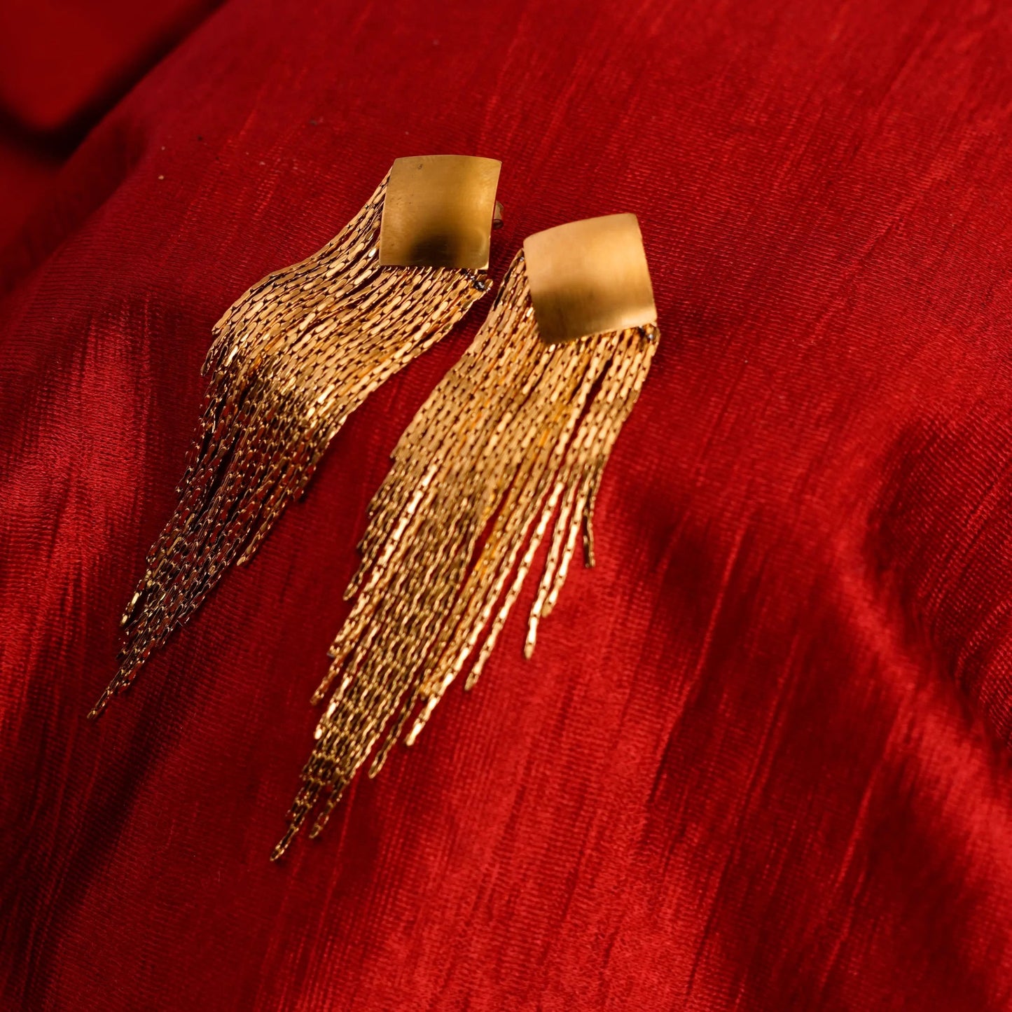 Smara Quadilateral Tassel Earrings