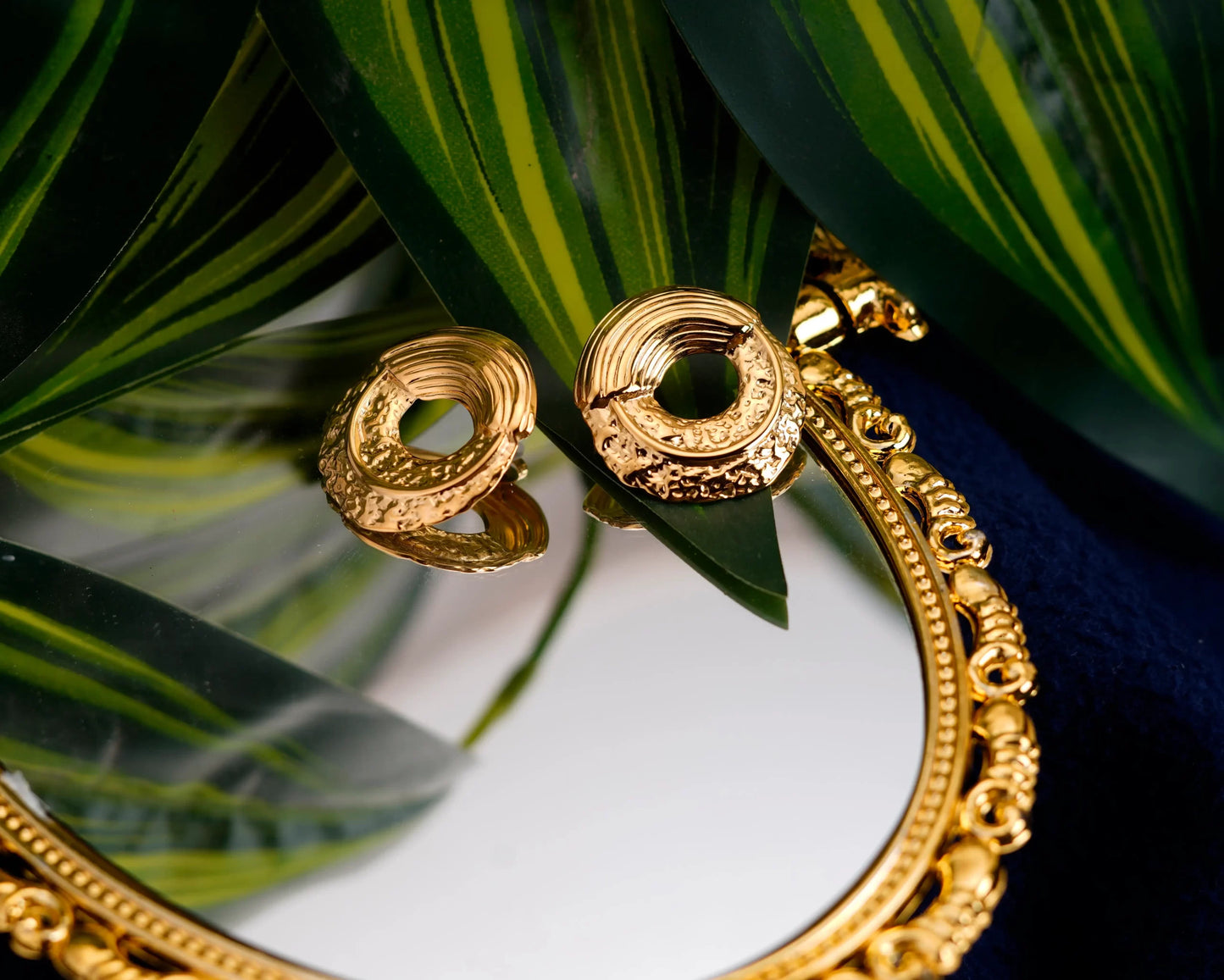 Smara Round Pleated Hammered Stud Earrings