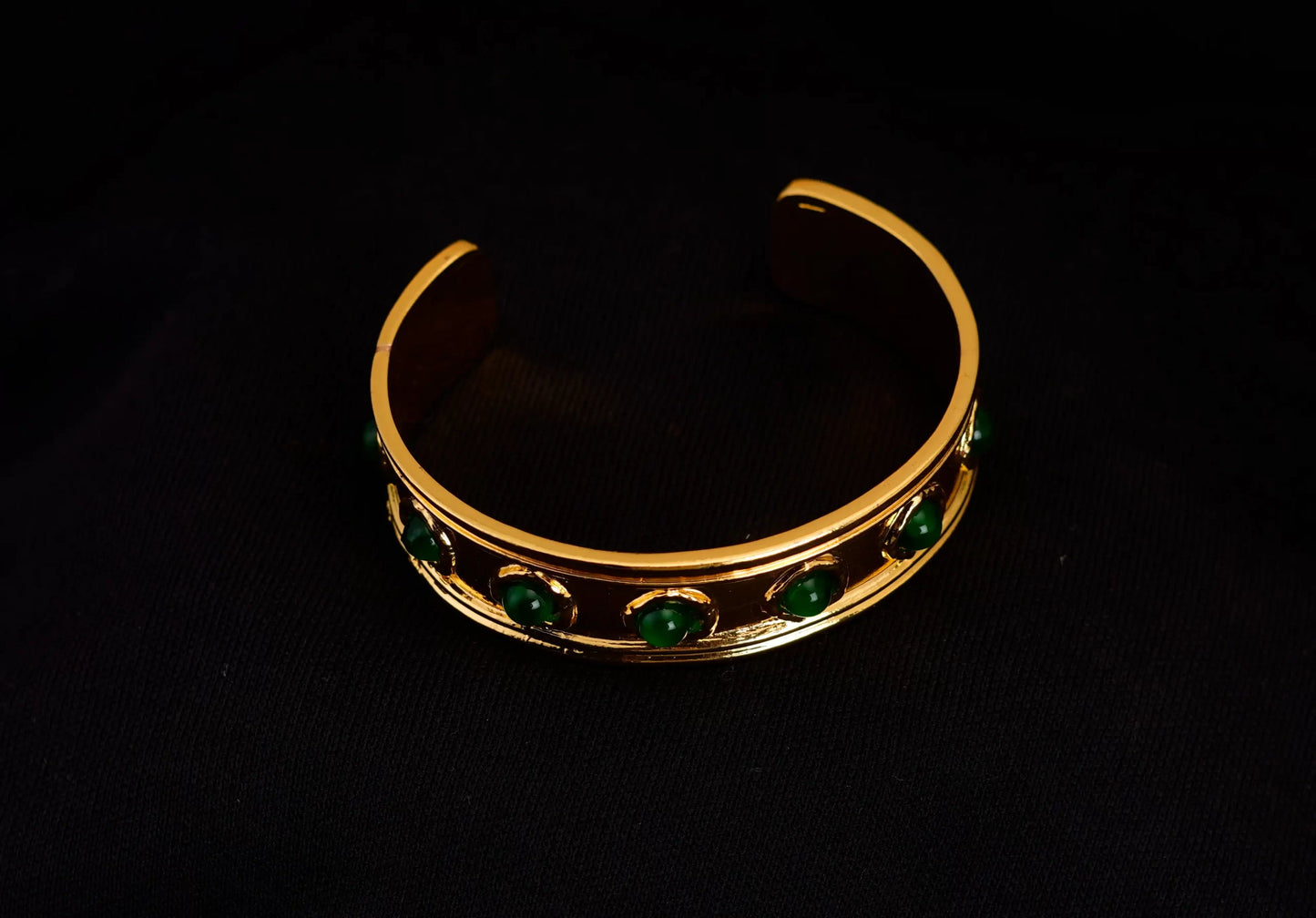 Smara Green Wide Textured Bracelet