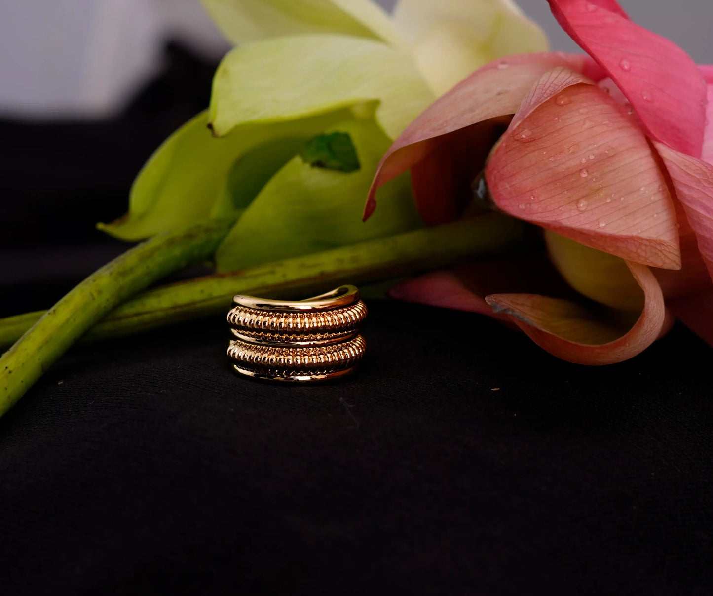 Smara Antique Gold Geometric Open Ring