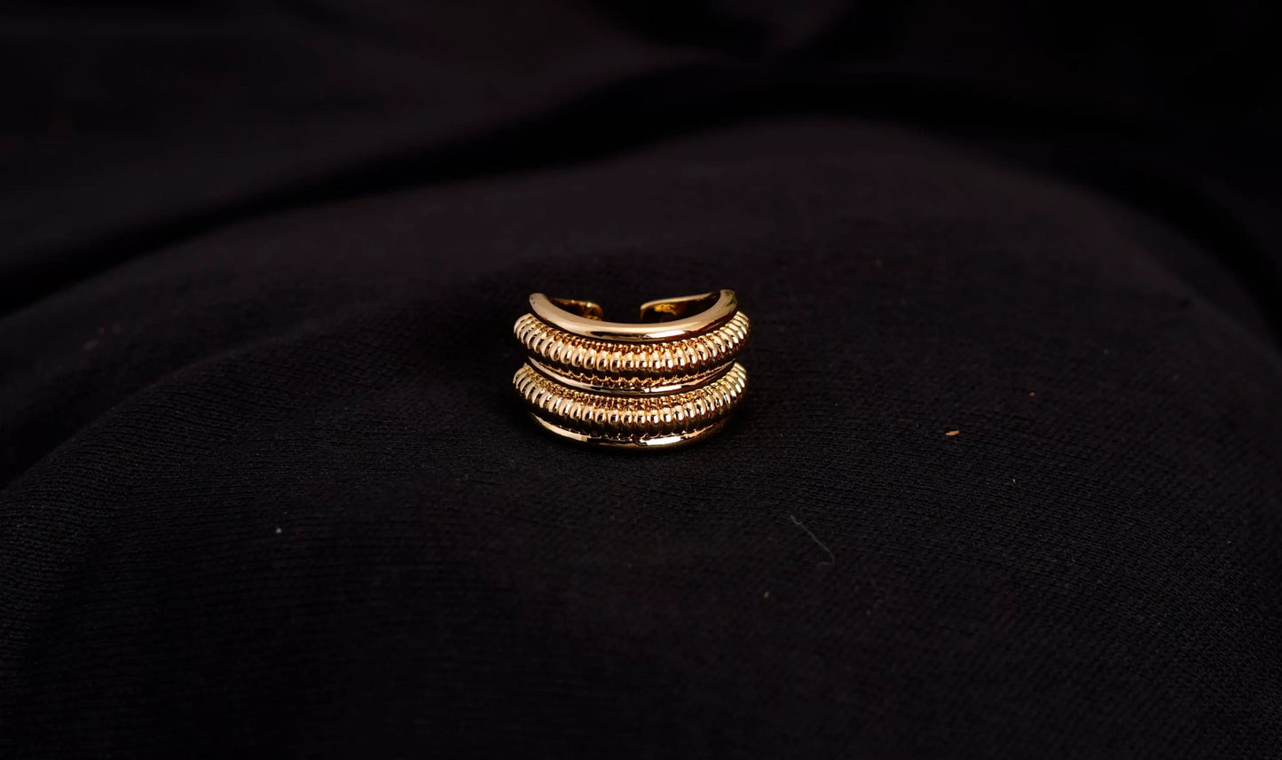 Smara Antique Gold Geometric Open Ring