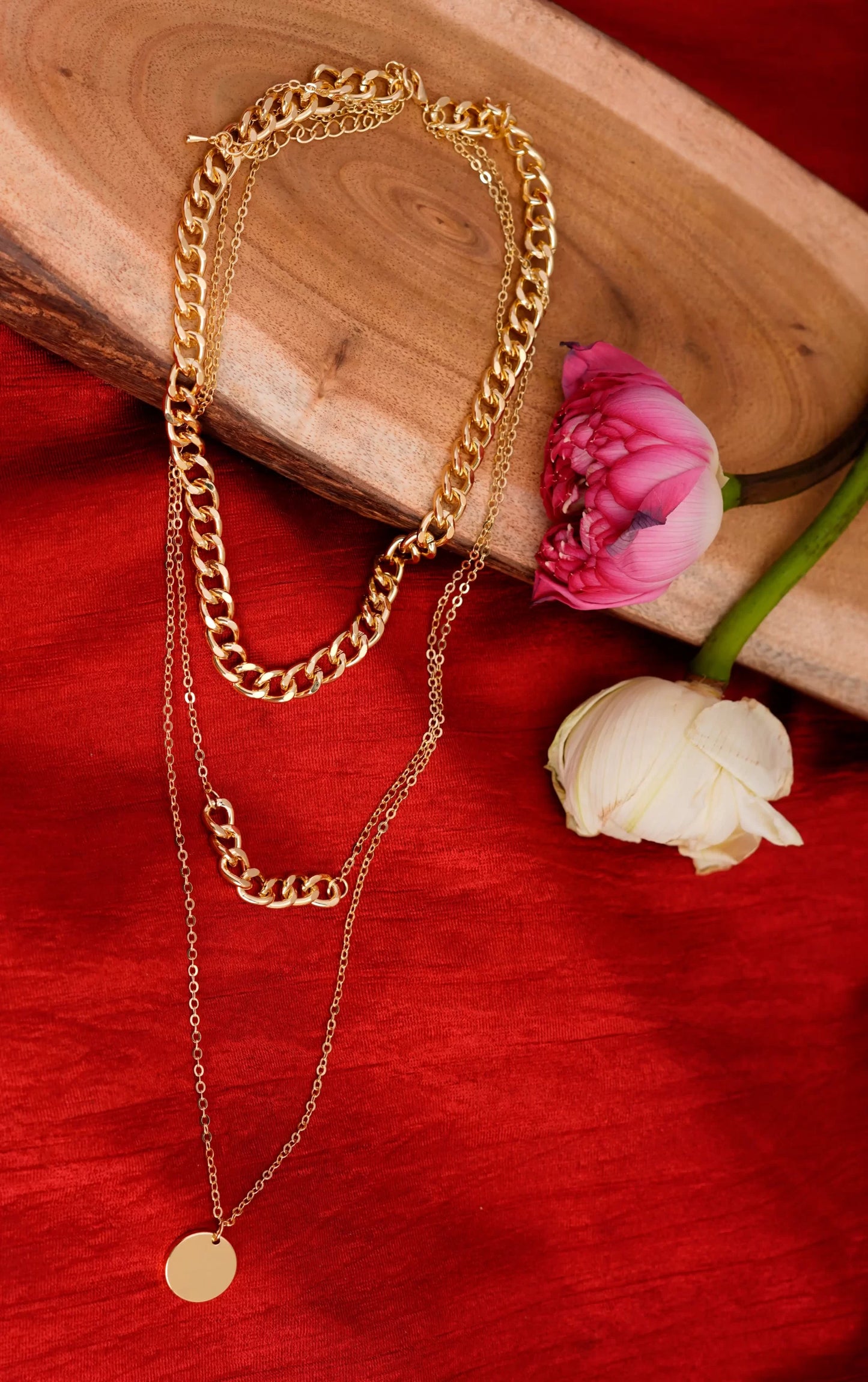 Smara Linked Gold layered Necklace
