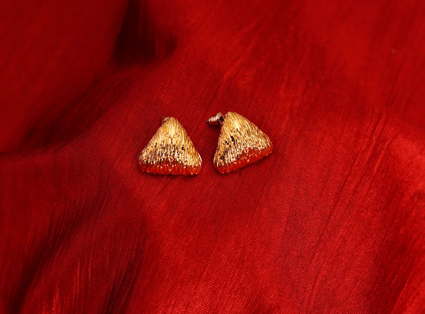 Smara Tringular Textured Earrings