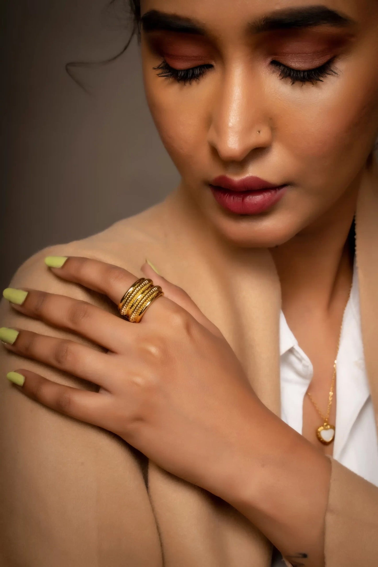Smara Antique Gold Geometric Open Ring