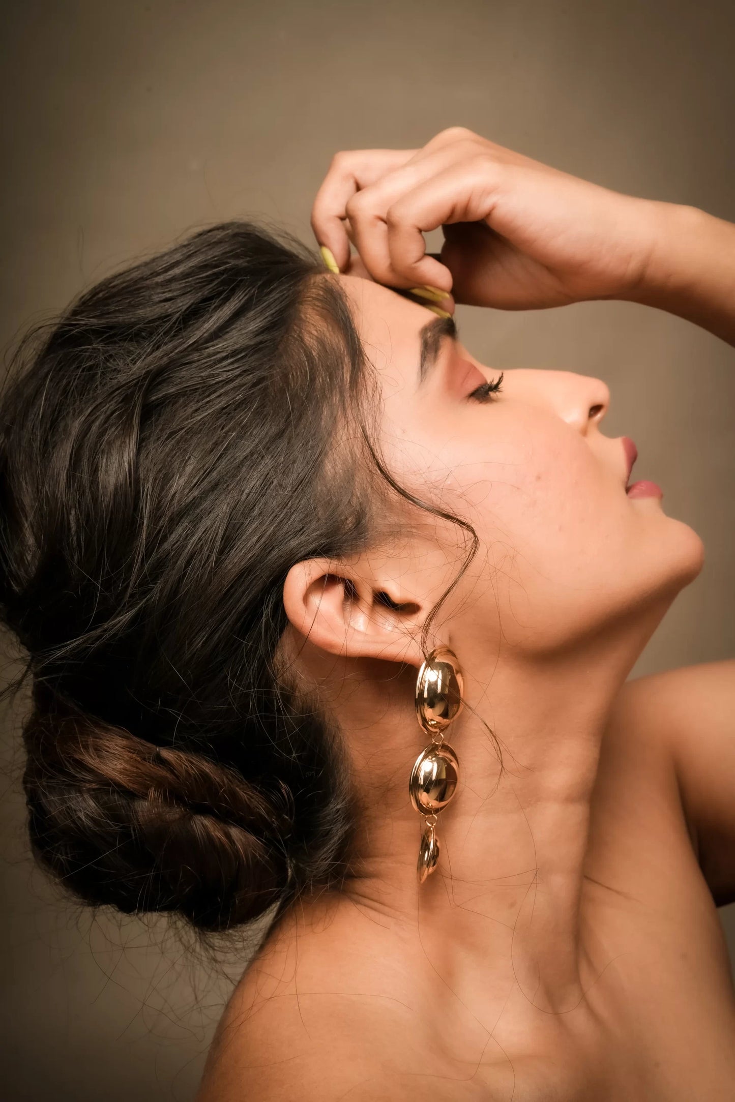 Smara Exagerated Round Earrings