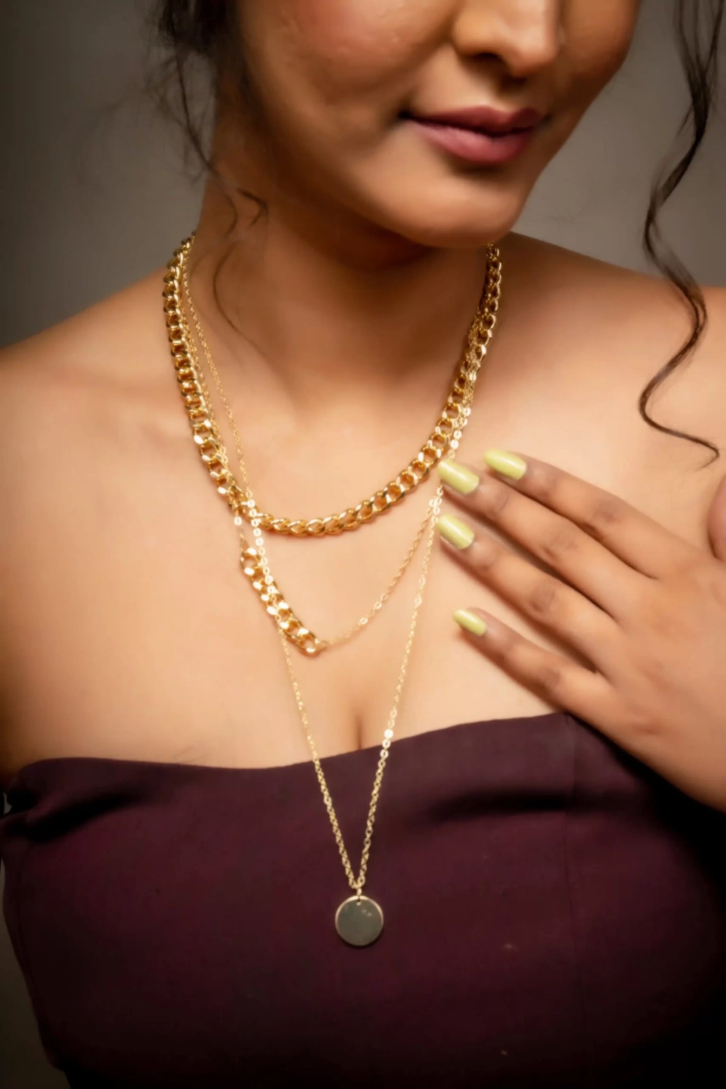 Smara Linked Gold layered Necklace