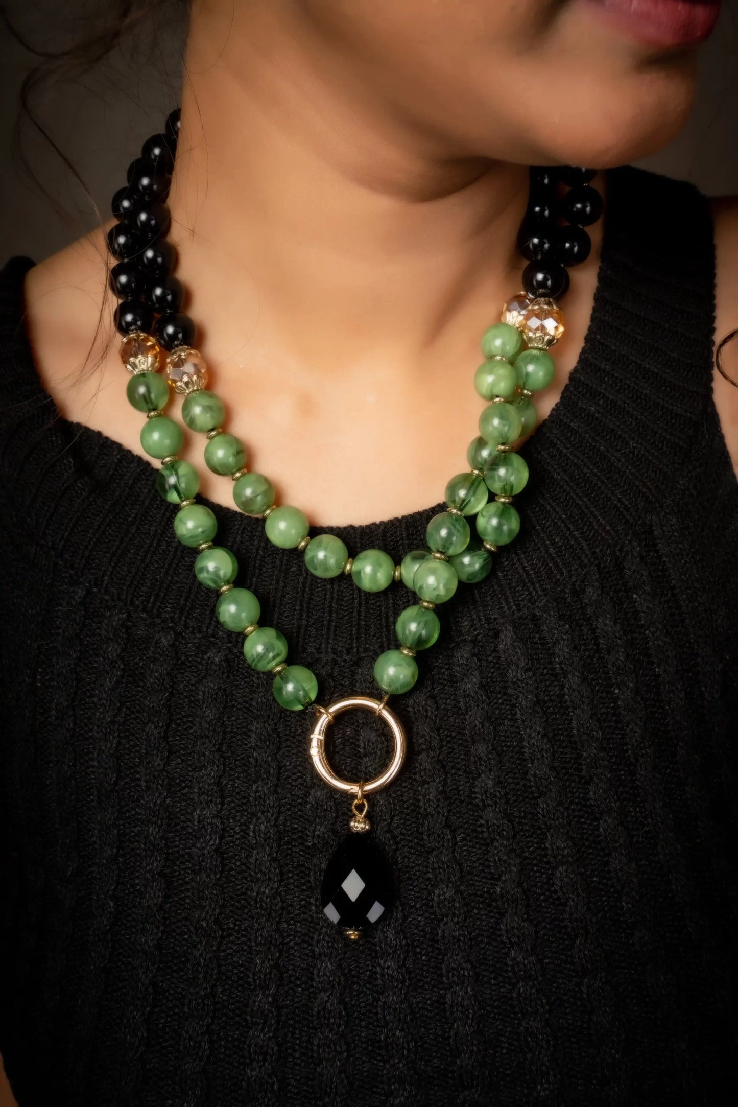 Smara Acrylic Necklace