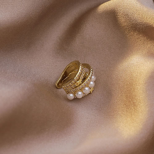 Smara Inlaid Pearl Geometric Ear Clips