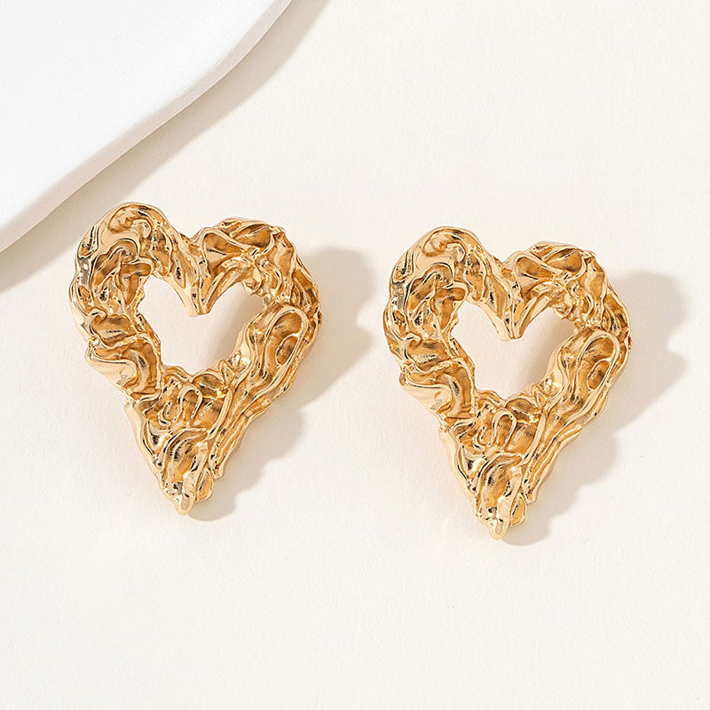 Smara Folded Hollow Heart Earrings
