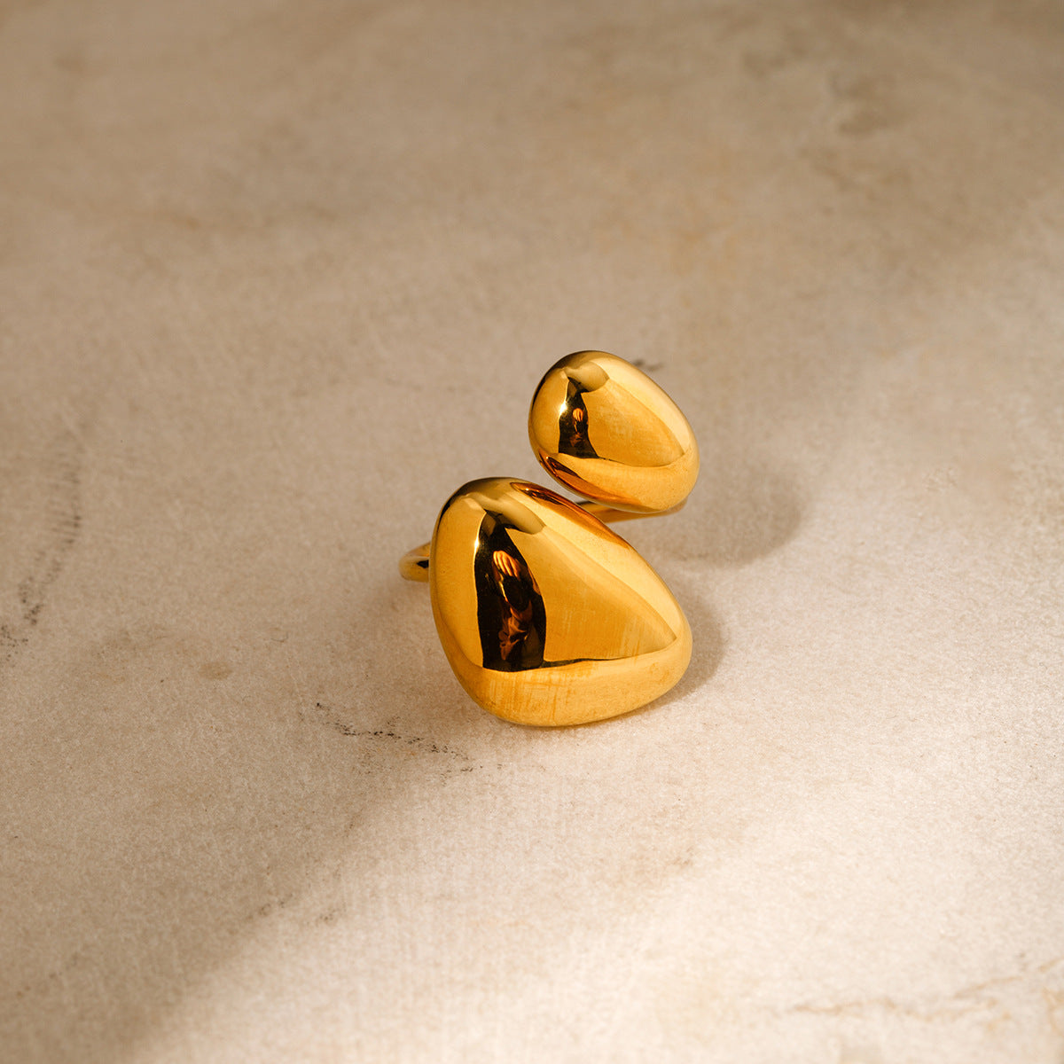 Smara Vougish Glossy Geometric Ring