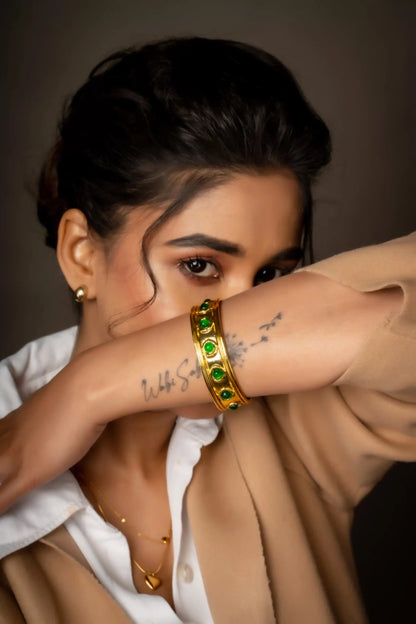 Smara Green Wide Textured Bracelet
