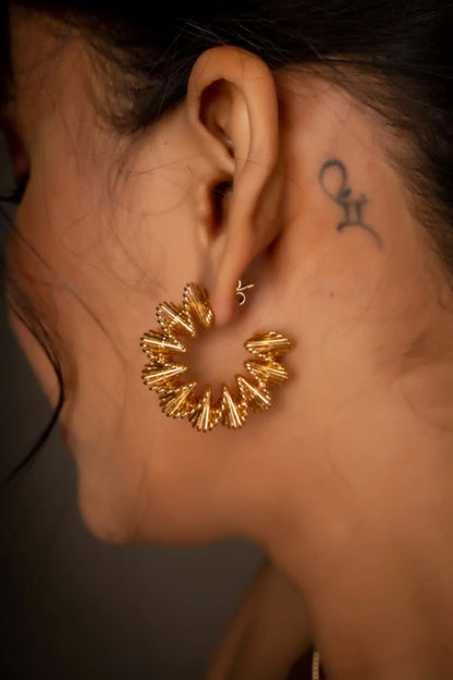 Smara Party Curvy Earrings