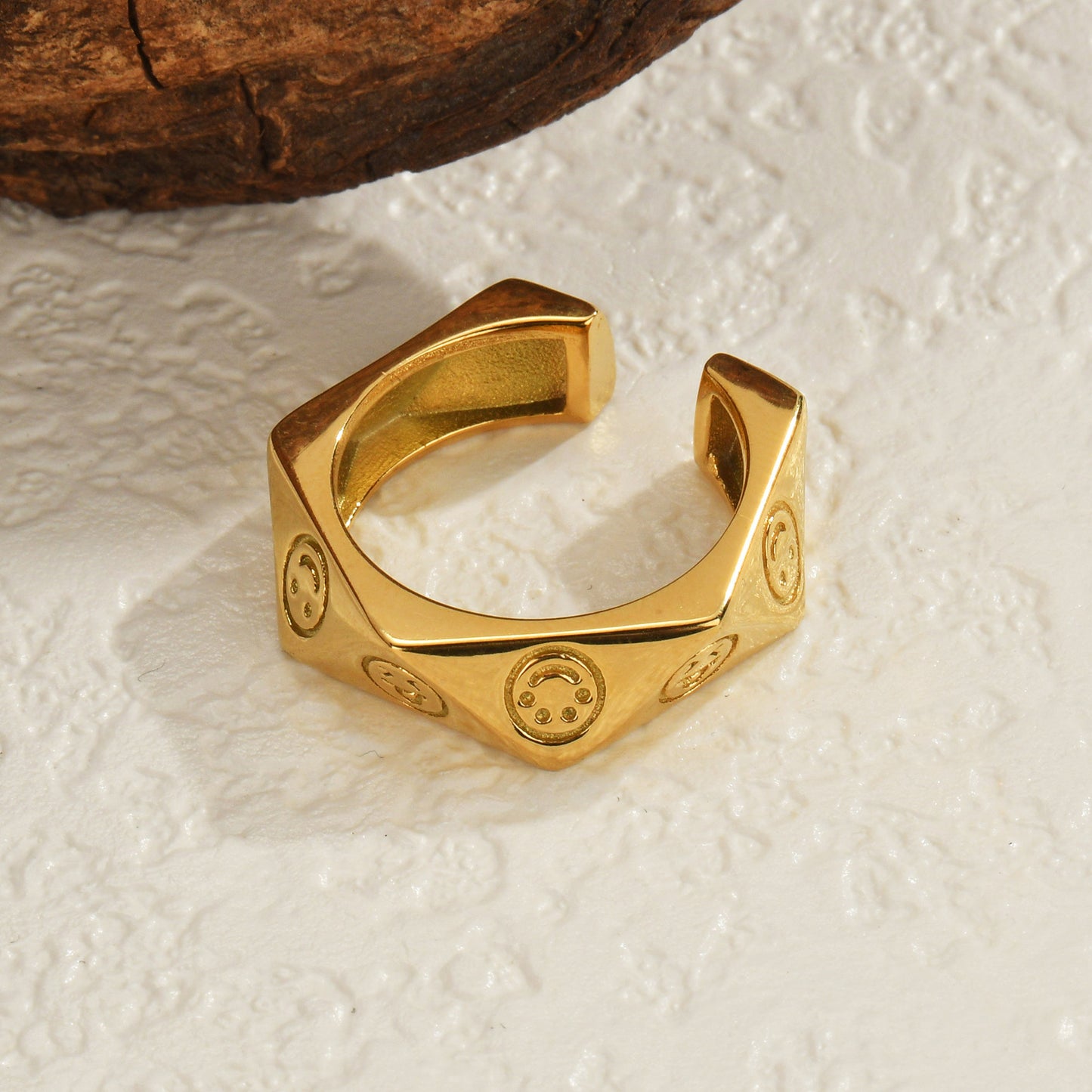 Smara Smiley Open Ring